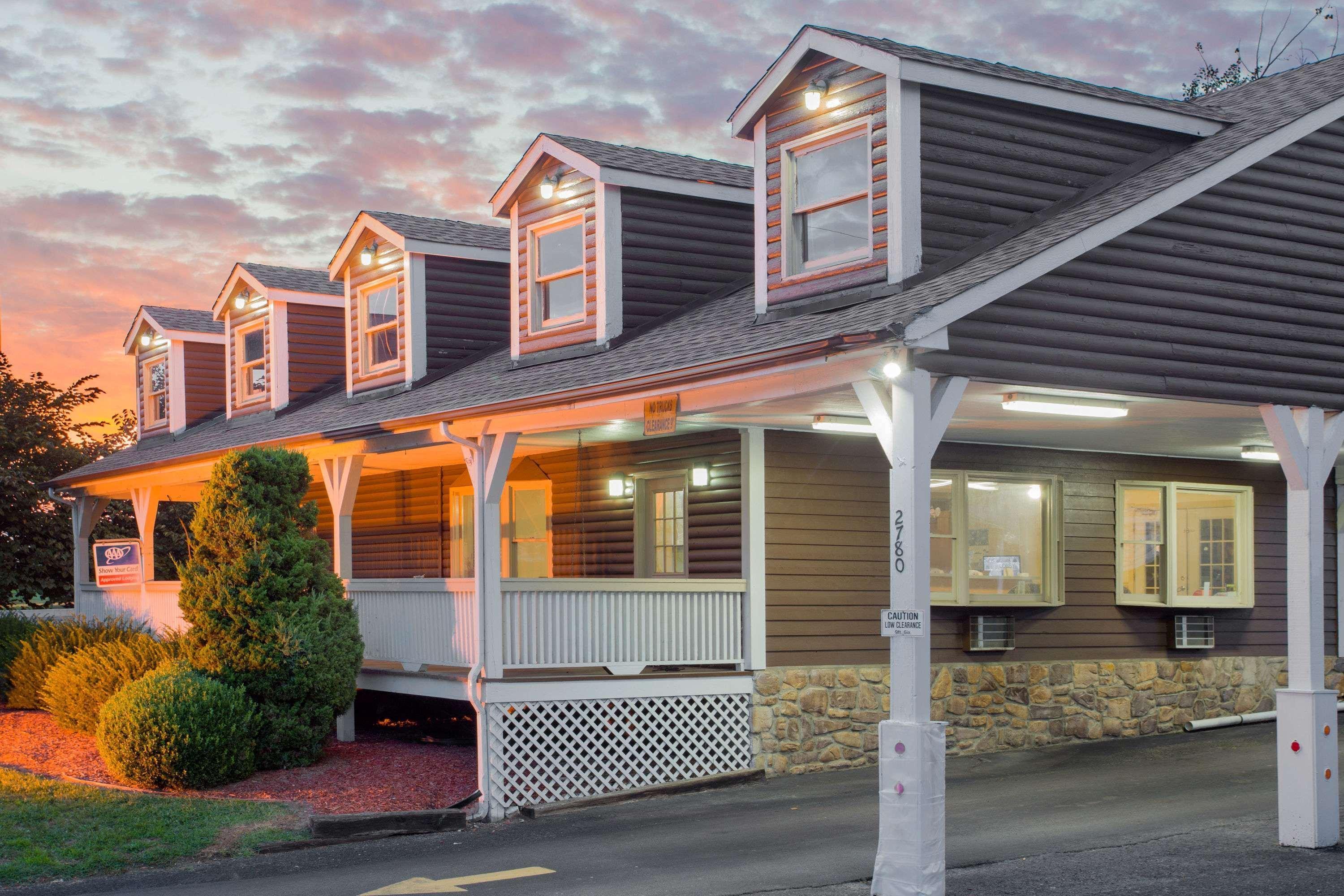 Super 8 By Wyndham Christiansburg Exterior foto