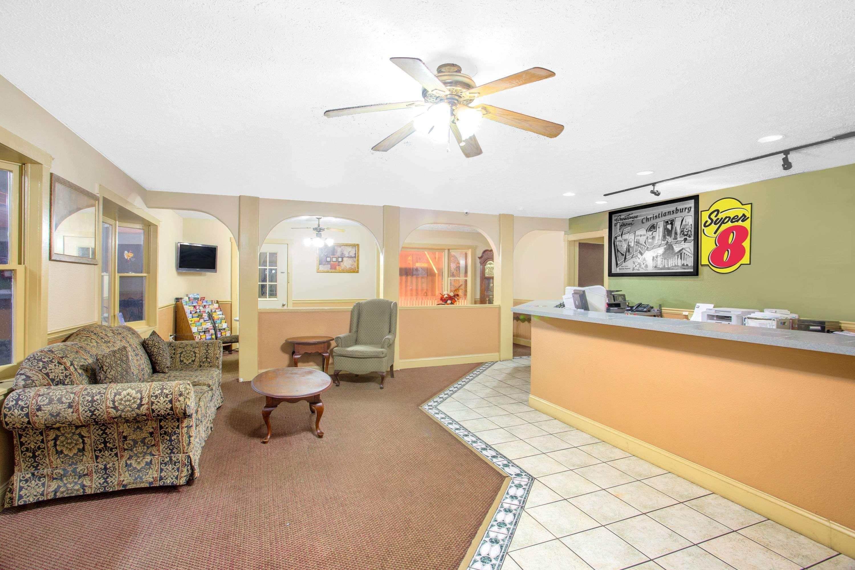 Super 8 By Wyndham Christiansburg Exterior foto