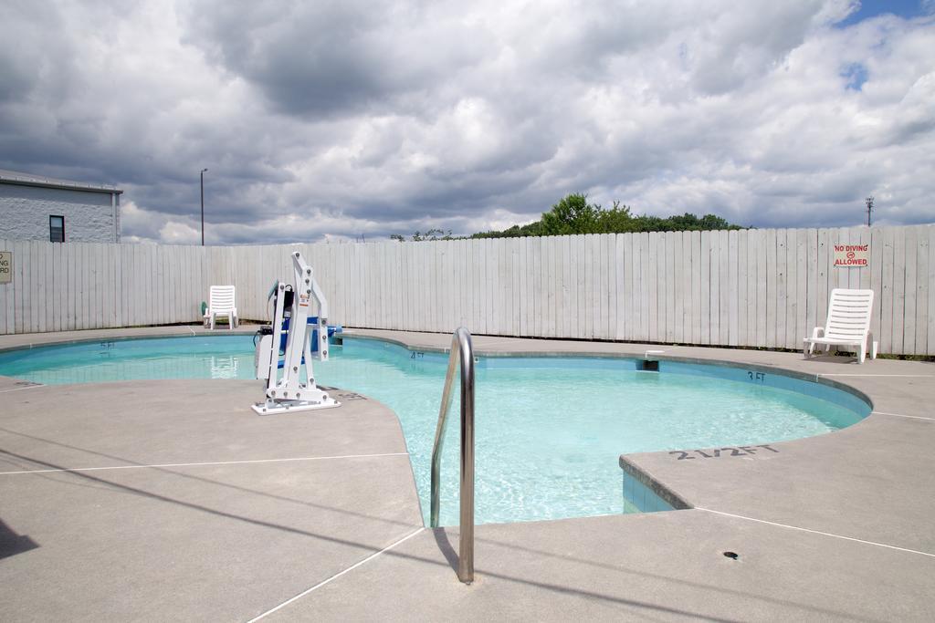 Super 8 By Wyndham Christiansburg Exterior foto