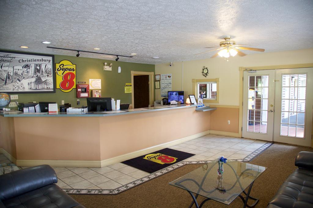 Super 8 By Wyndham Christiansburg Exterior foto