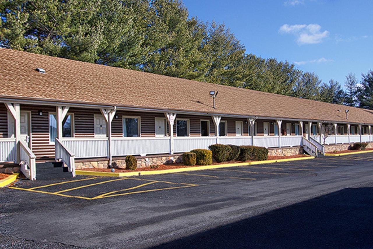 Super 8 By Wyndham Christiansburg Exterior foto